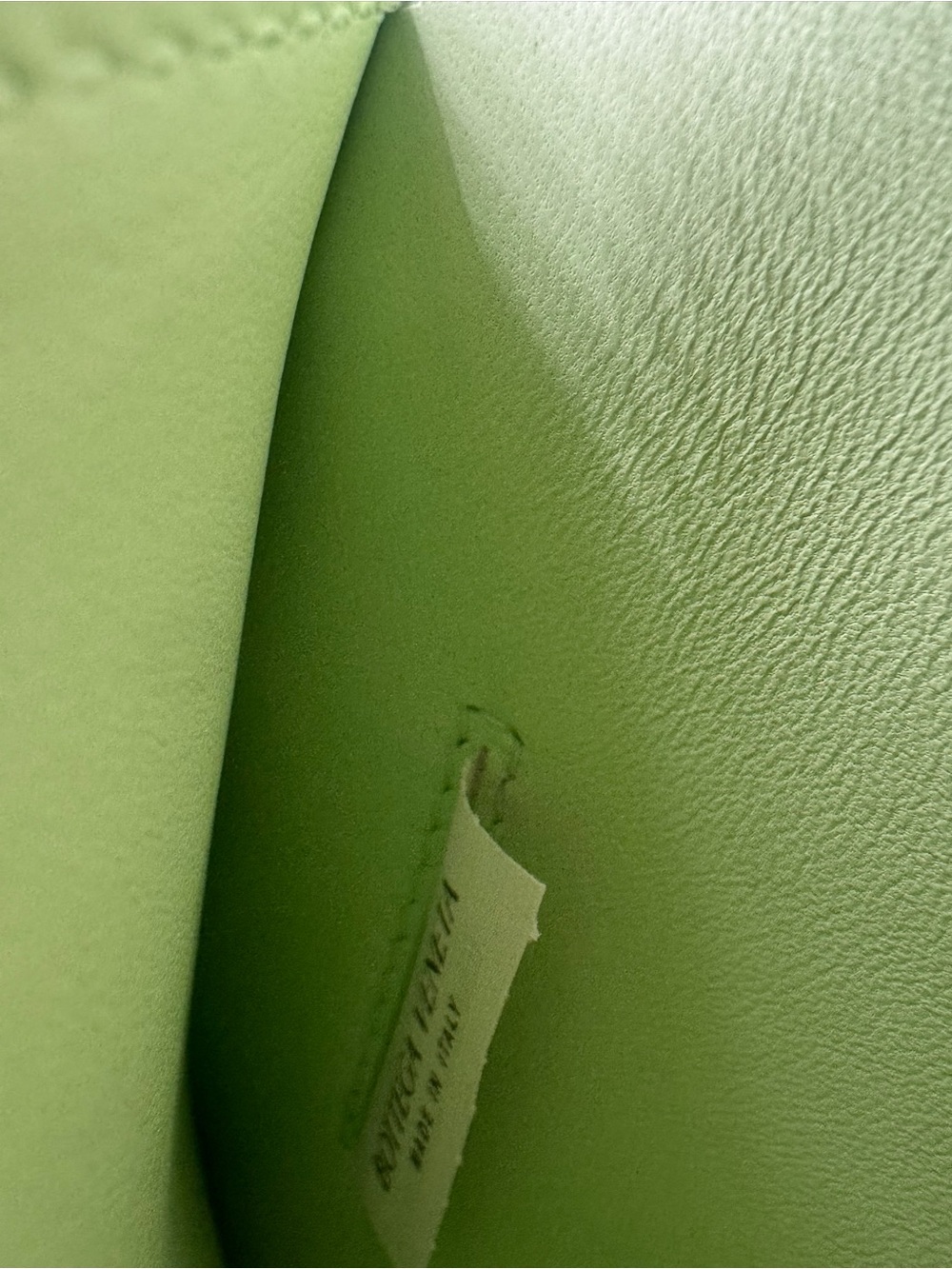 NEW Bottega Veneta Desiree Cross-Body Bag - Picture 14 of 14